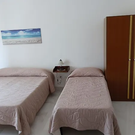 לינה וארוחת בוקר Al Chiaro Di Luna