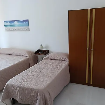 Al Chiaro Di Luna לינה וארוחת בוקר