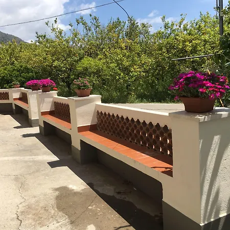 Al Chiaro Di Luna 3* טאורמינה