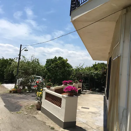 לינה וארוחת בוקר Al Chiaro Di Luna