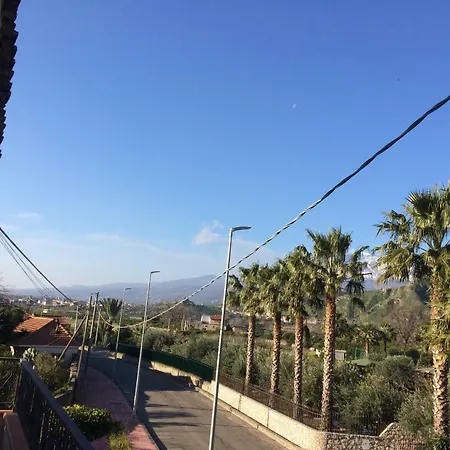 Al Chiaro Di Luna Frühstückspension